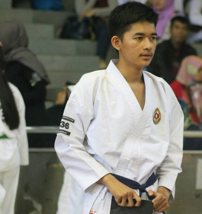 Karateka Muda, Riksa Paradila Pasa Juara 3 Pada Kejuaraan Nasional UPI Cup 2018