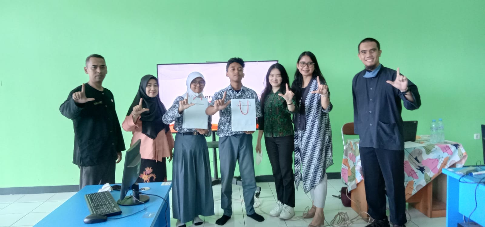 Kunjungan LearningX dalam Rangka Apresiasi Kelas Industri SMKN 4 Bandung